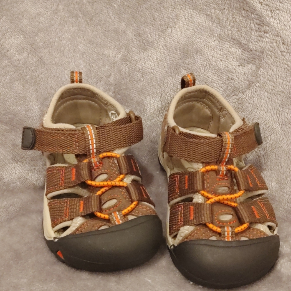 Keen Newport H2 Washable Sandals